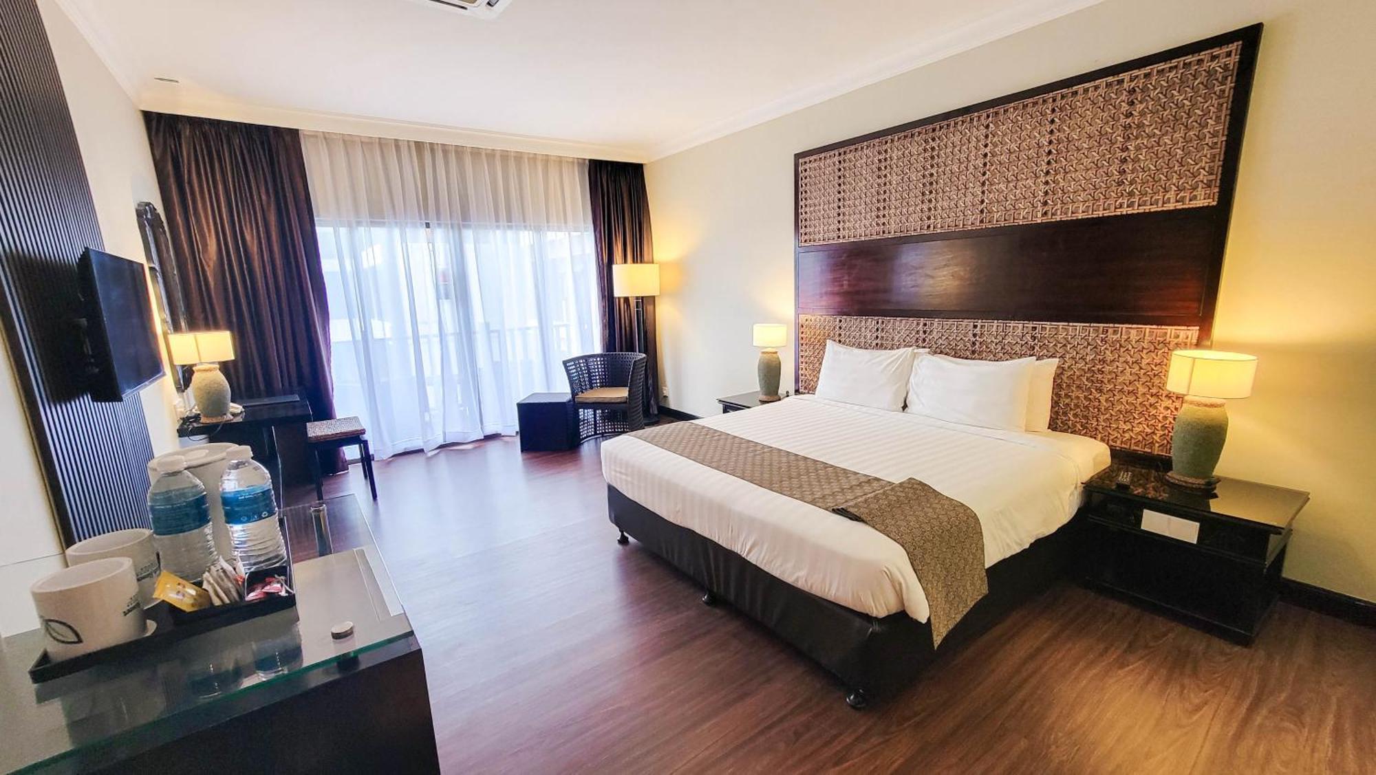 Mines Beach Resort Hotel Seri Kembangan Kültér fotó